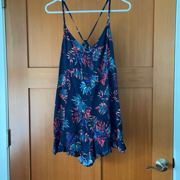 American Eagle Beachy Flower Romper - Picture 1 of 3